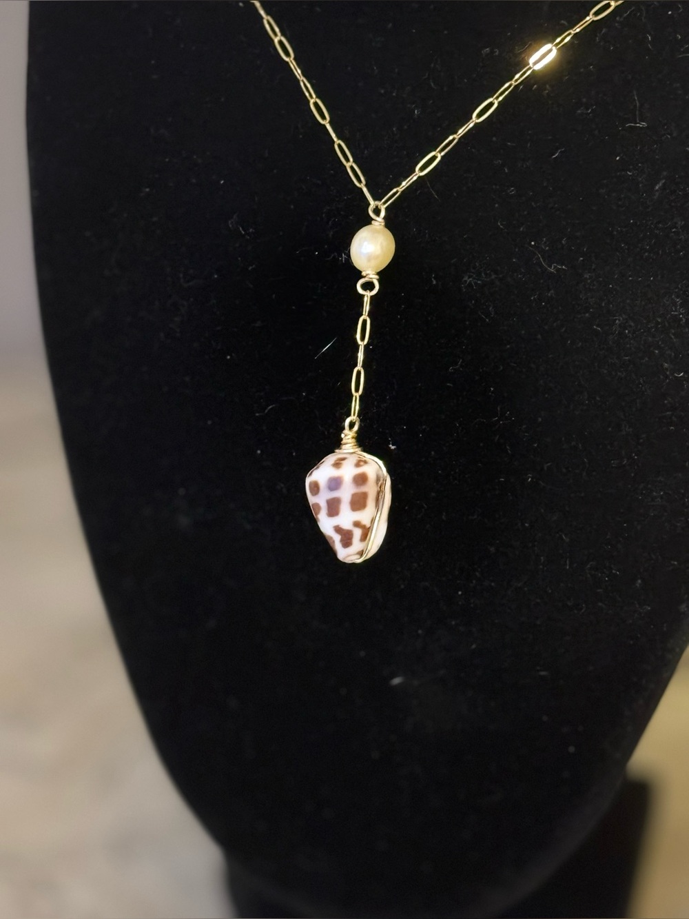 18k Gold with Saltwater Pearl, Hawaiian Hebrew Cone shell Necklace- handmade - Picture 5 of 7